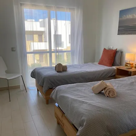 Appartement Luxury 2 Bedroom in Albur Village 2O